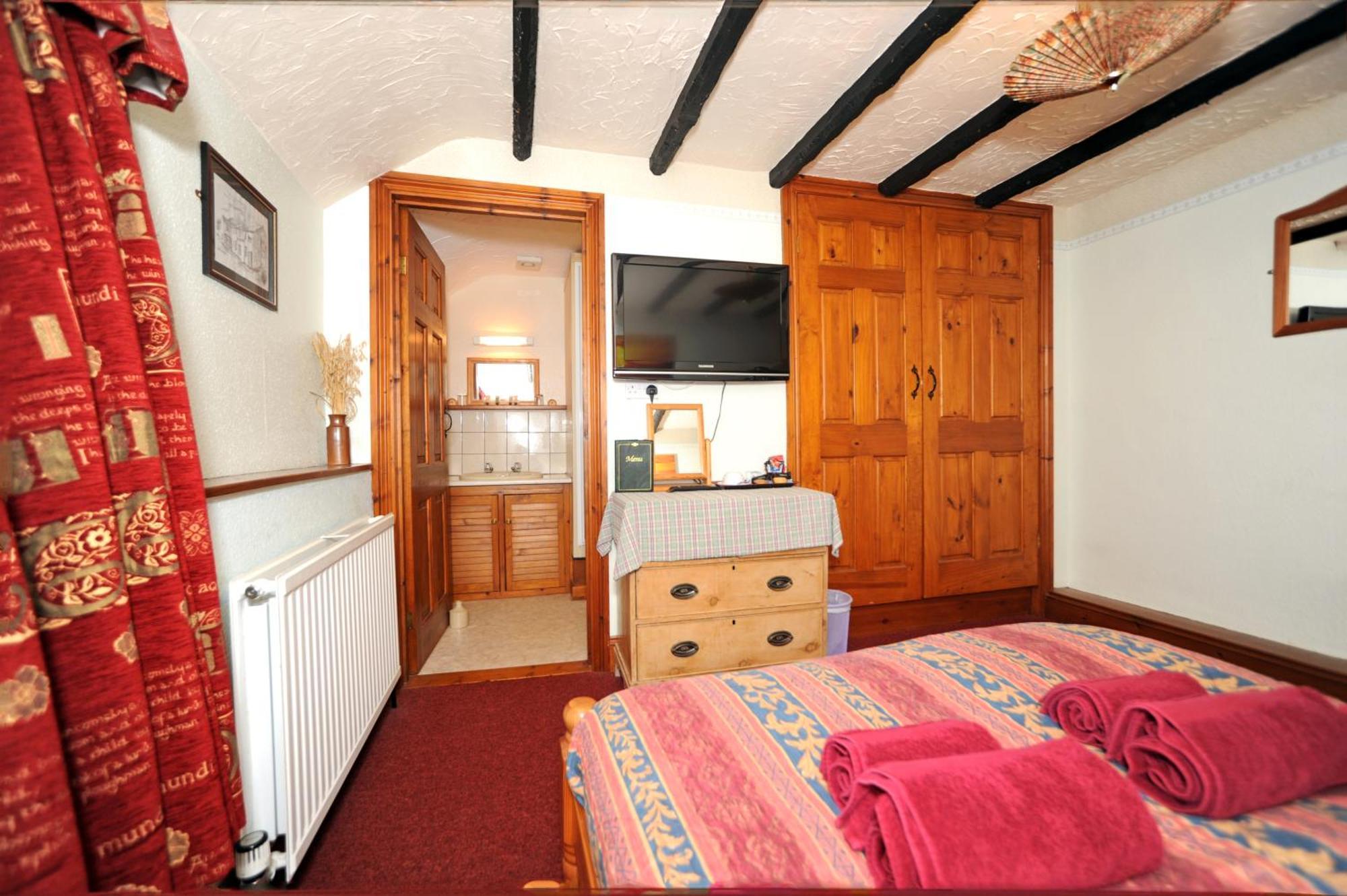The West Country Inn Кловеллі Екстер'єр фото