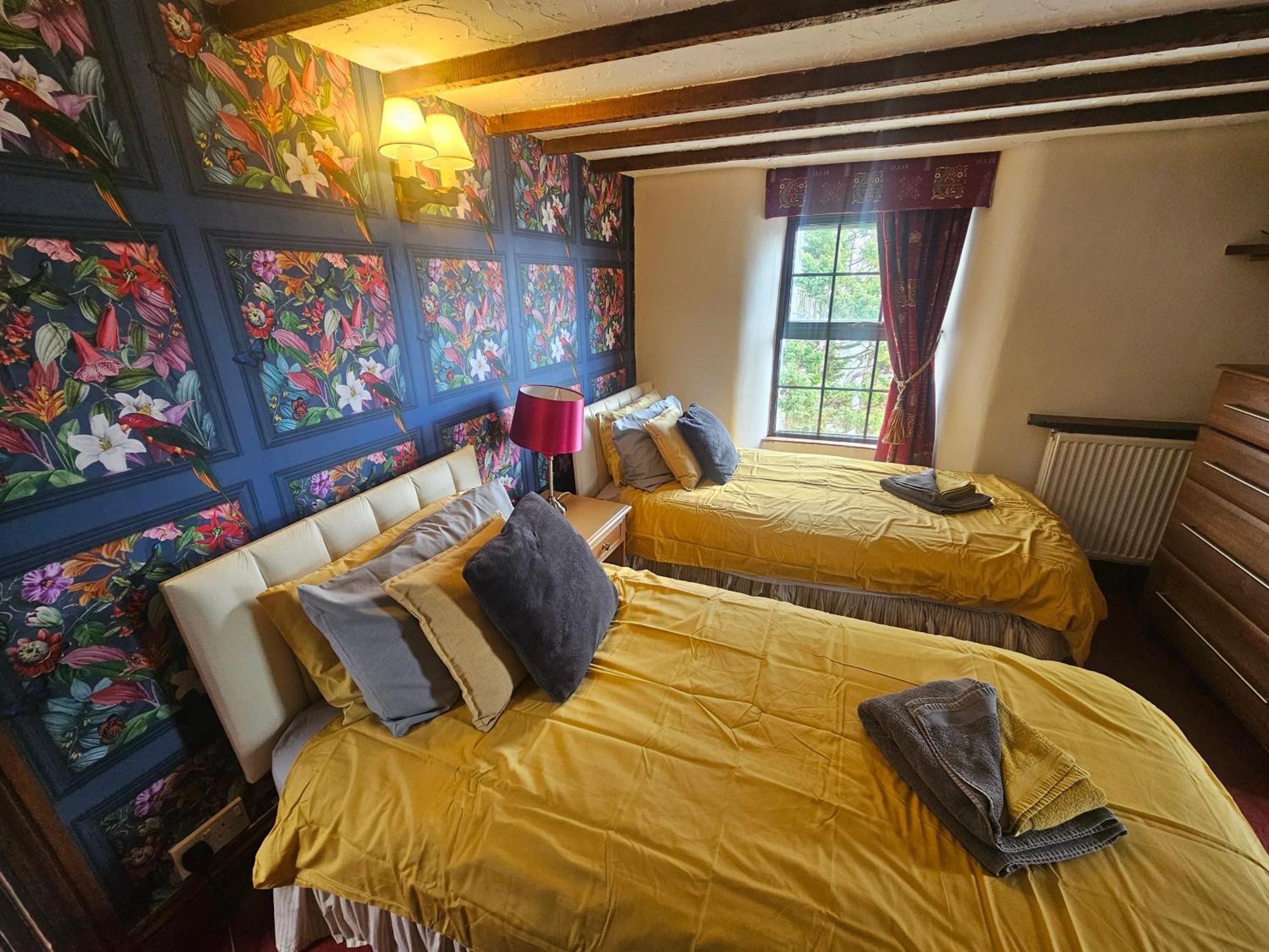The West Country Inn Кловеллі Екстер'єр фото