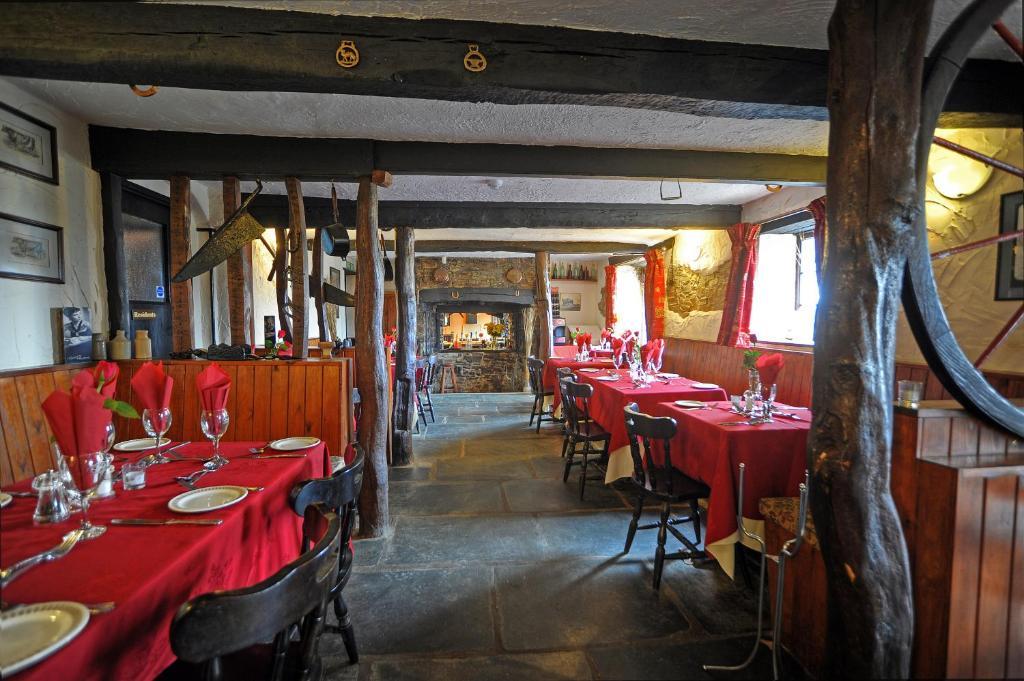 The West Country Inn Кловеллі Екстер'єр фото